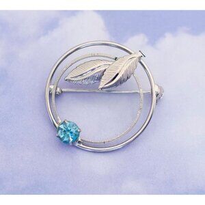 Vintage Silver Tone Leaf Circle Brooch - S27